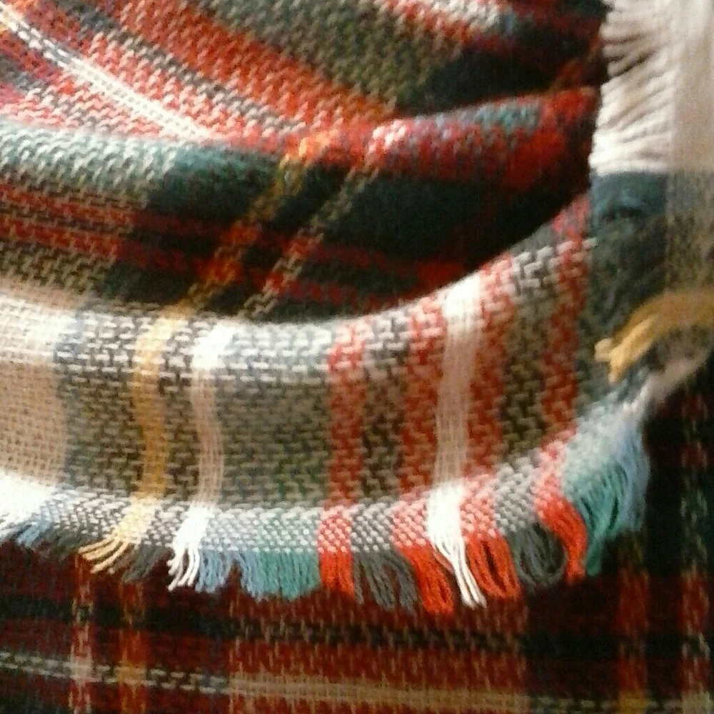 Large  Wrap Throw Light Soft  and Comfy